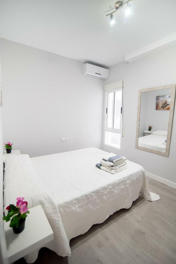 Apartamento Emperatriz Deluxe Granada Exterior foto